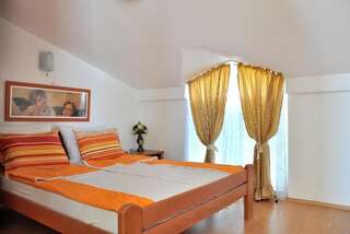 Апартаменты Apartments Villa Marija Петровац Апартаменты с 1 спальней и балконом с видом на море-26